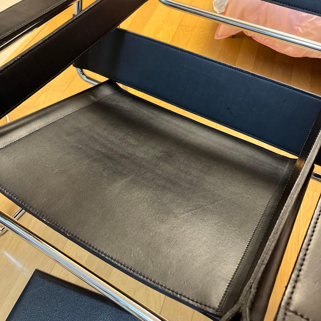 Gavina社刻印付き　ワシリーチェア