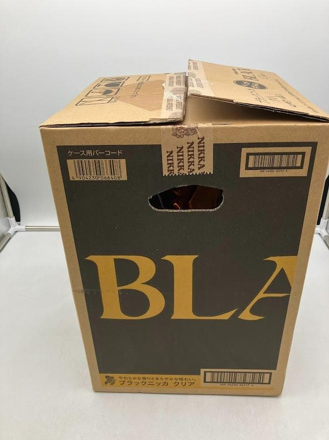 【新品・未開封】　ウィスキーブラックニッカ　モルト・グレーン　4000ml　4本