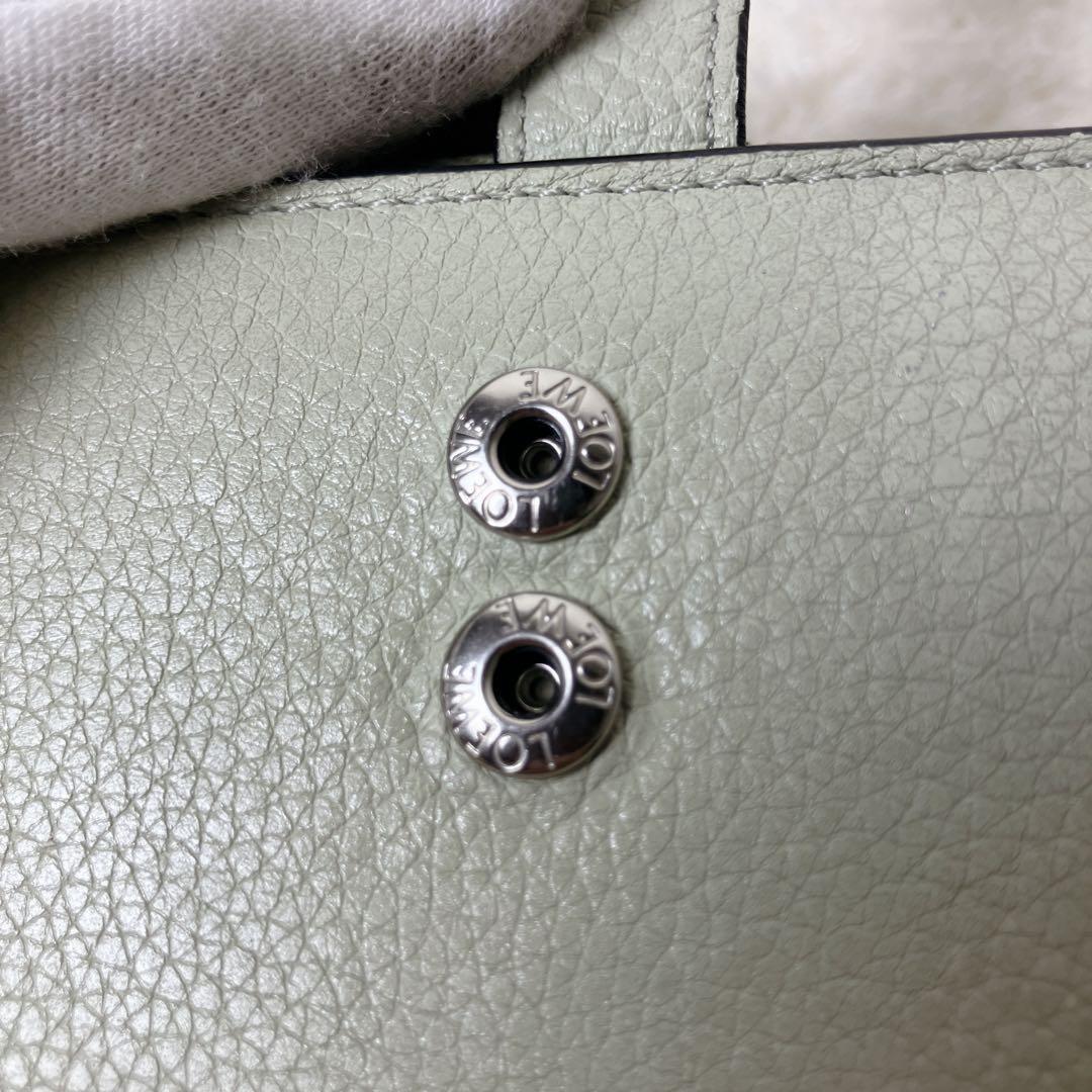 LOEWE スリムジップ バイフォールド レザーウォレット アナグラム