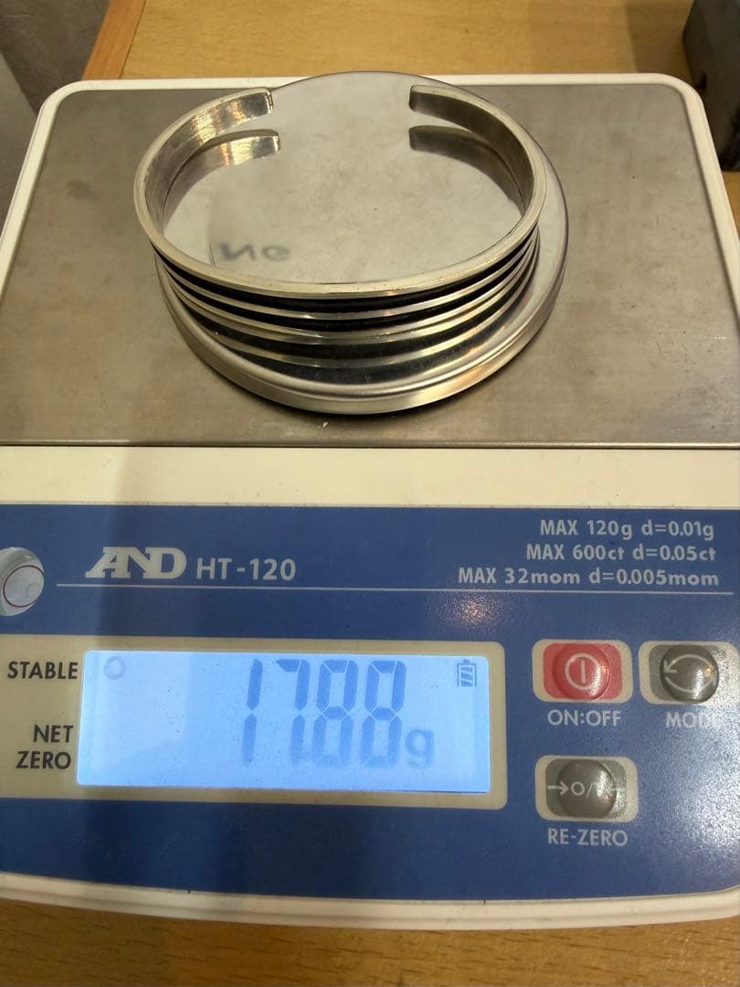 k*o様 TOM HAWK シルバー ブラック 2ライン　ストライプ バングル