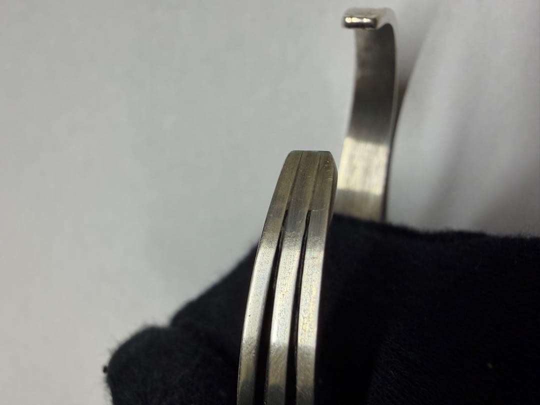 k*o様 TOM HAWK シルバー ブラック 2ライン　ストライプ バングル