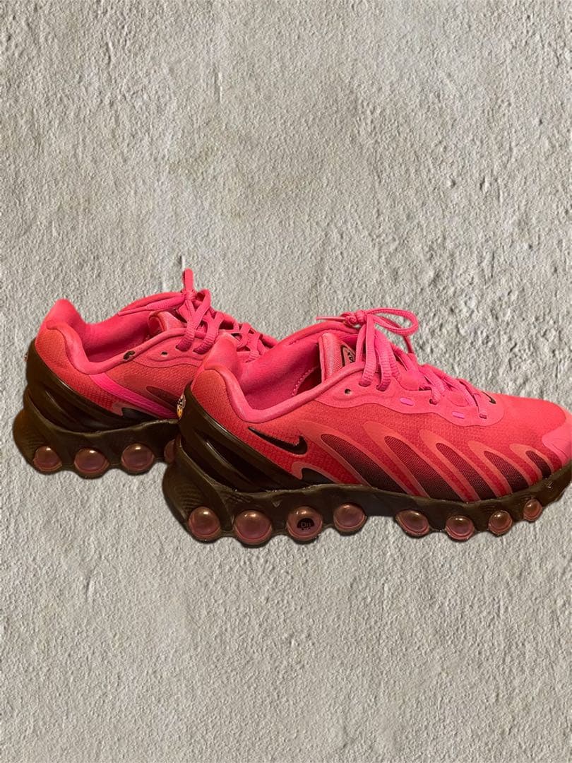 i*˚様 Nike dn8 ピンク スニーカー　【最安値】