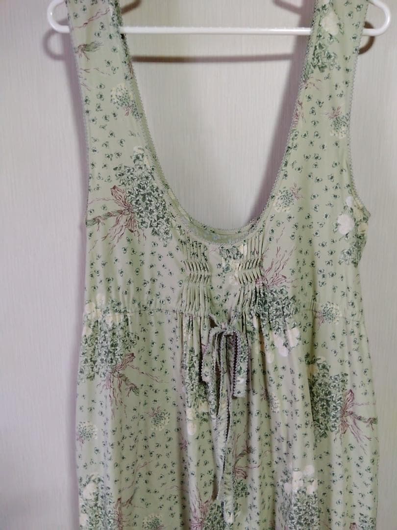 ワンダフルワールドのジャンバースカート