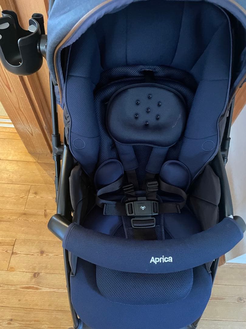 【美品】 Aprica ラクーナビッテ クッション レザーハンドル ベビーカー