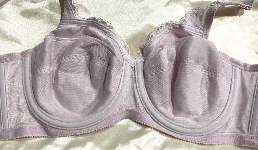 ピピ出品
