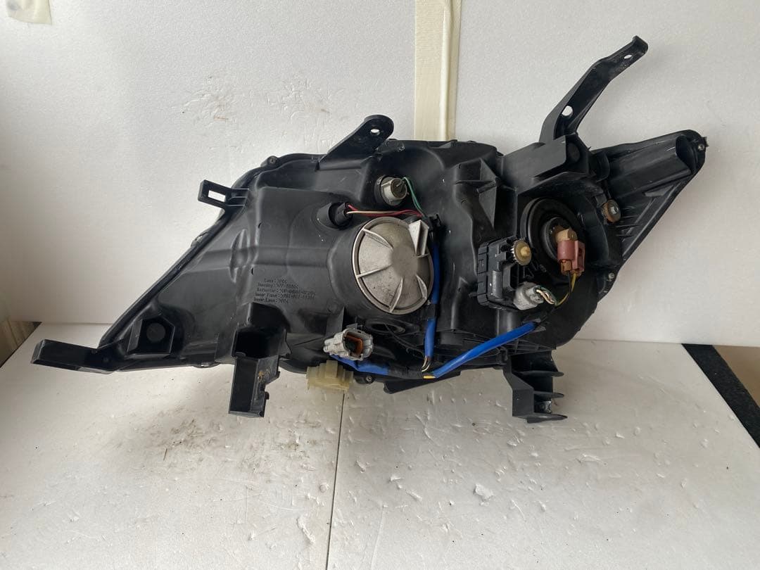 日産 セレナ C26 前期 純正 ヘッドライト 左右セット