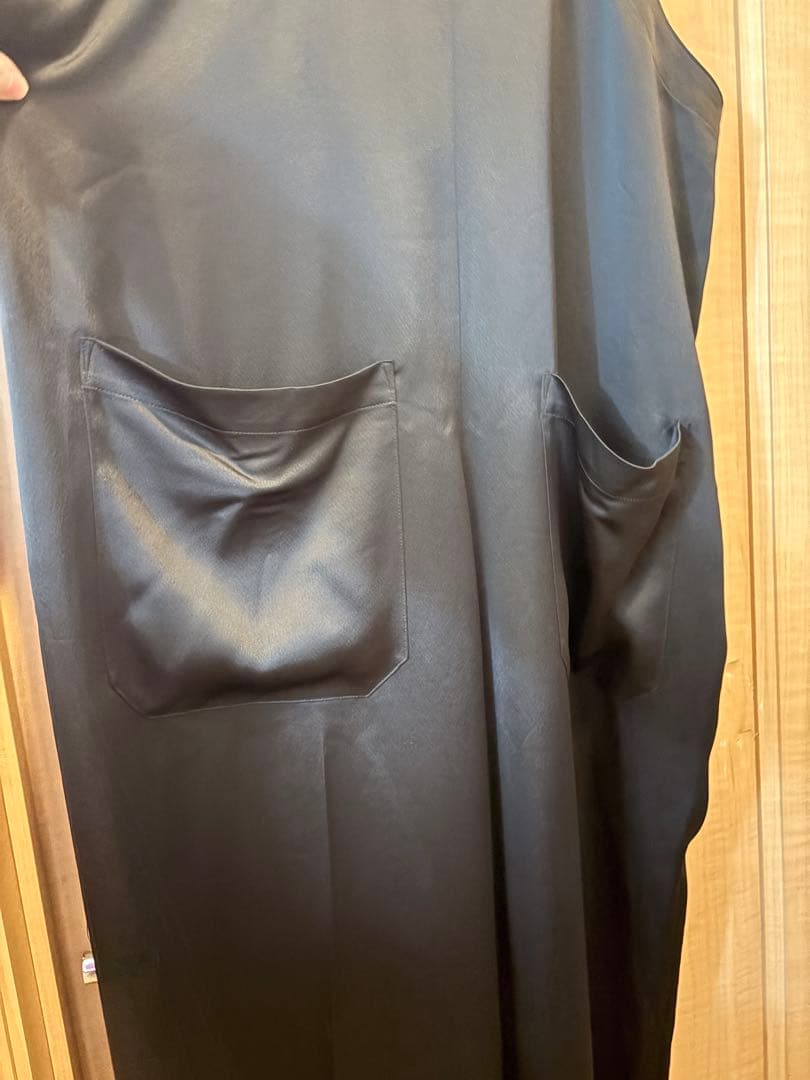 Conte 黒サテンサロペット・オーバーオール