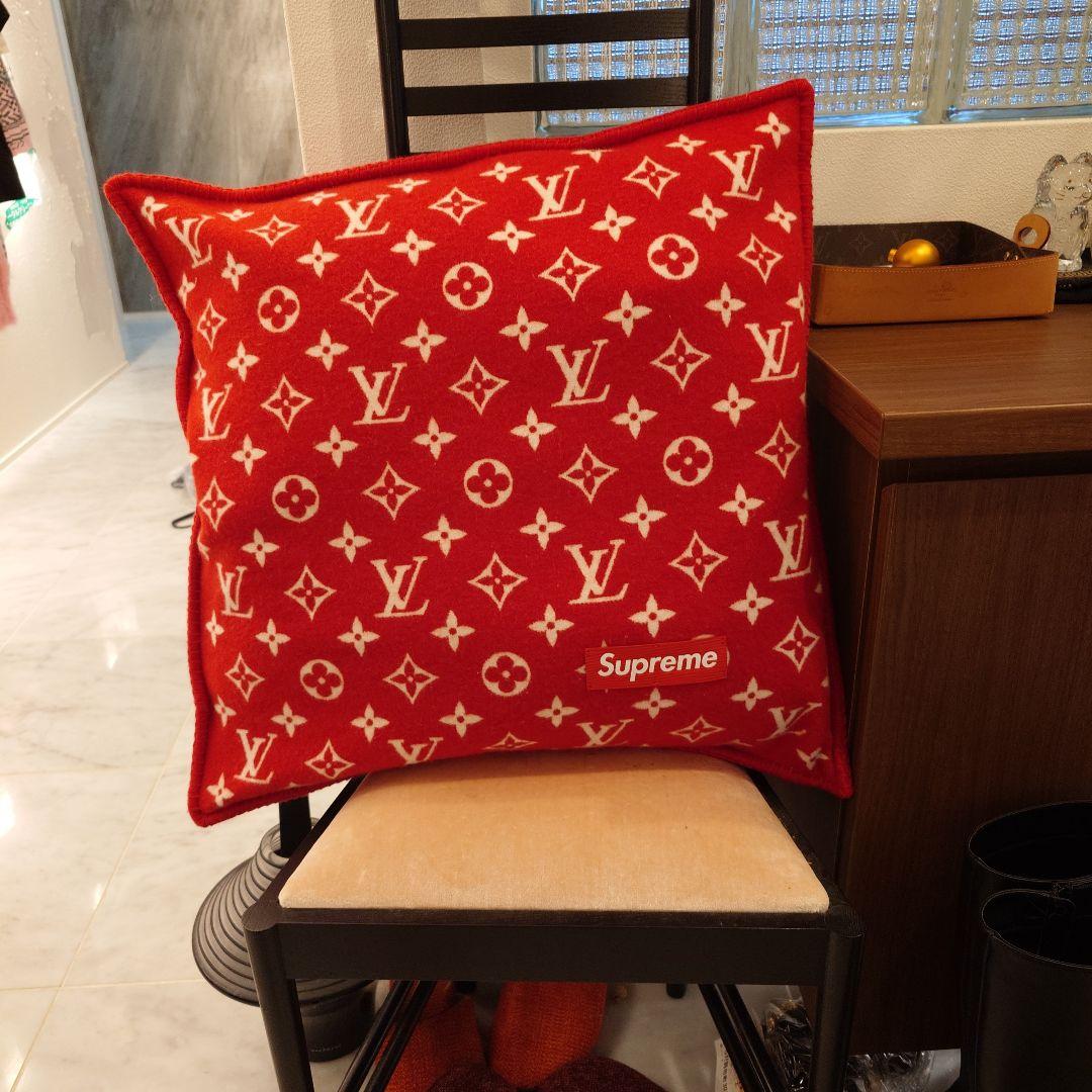ルイヴィトン×シュプリーム　カシミア　クッション　レア