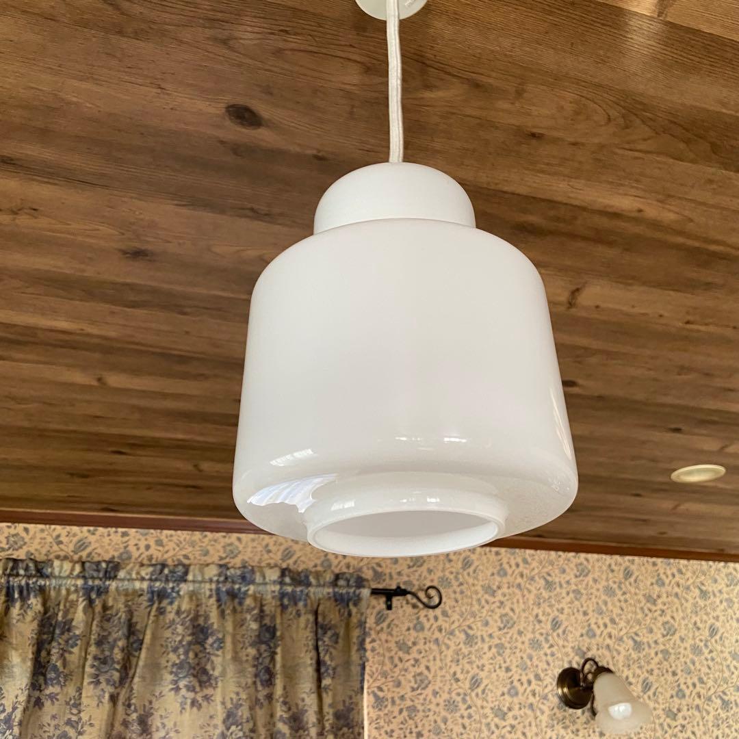 昭和レトロ　北欧風　ペンダントライト　ナショナル　乳白ガラス　照明