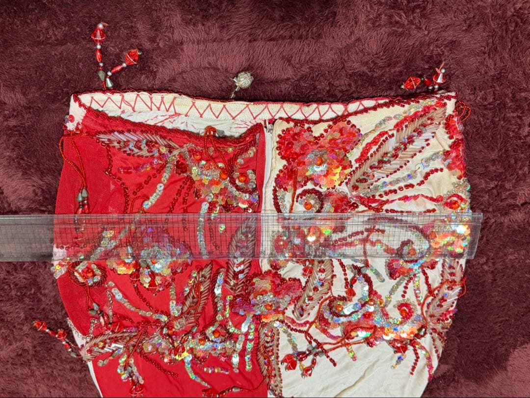 ベリーダンス セットアップ 赤とベージュ