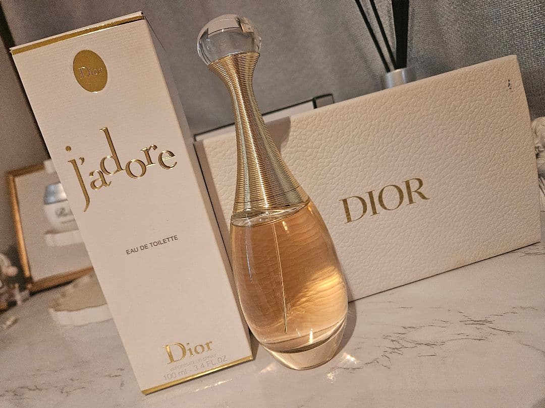 香水(女性用) Dior j'adore Eau de Toilette 100ml