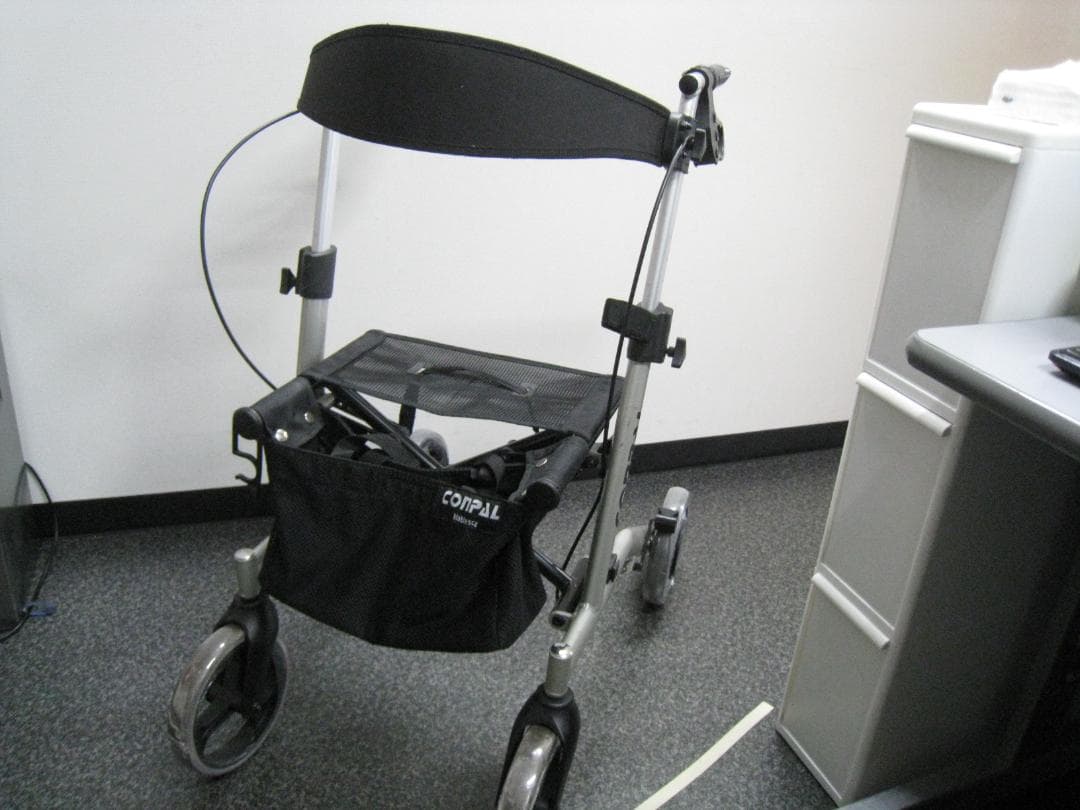 ナブテスコ　CONPAL 抑速ブレーキ付き歩行車 歩行器 シルバーカー ⑥