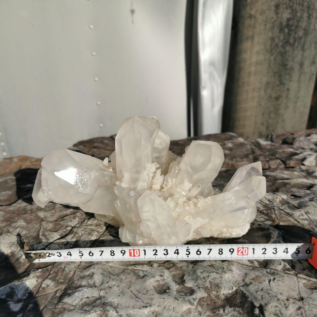 水晶クラスター　2.8キロ　鑑賞石　石　置物　オブジェ　インテリア