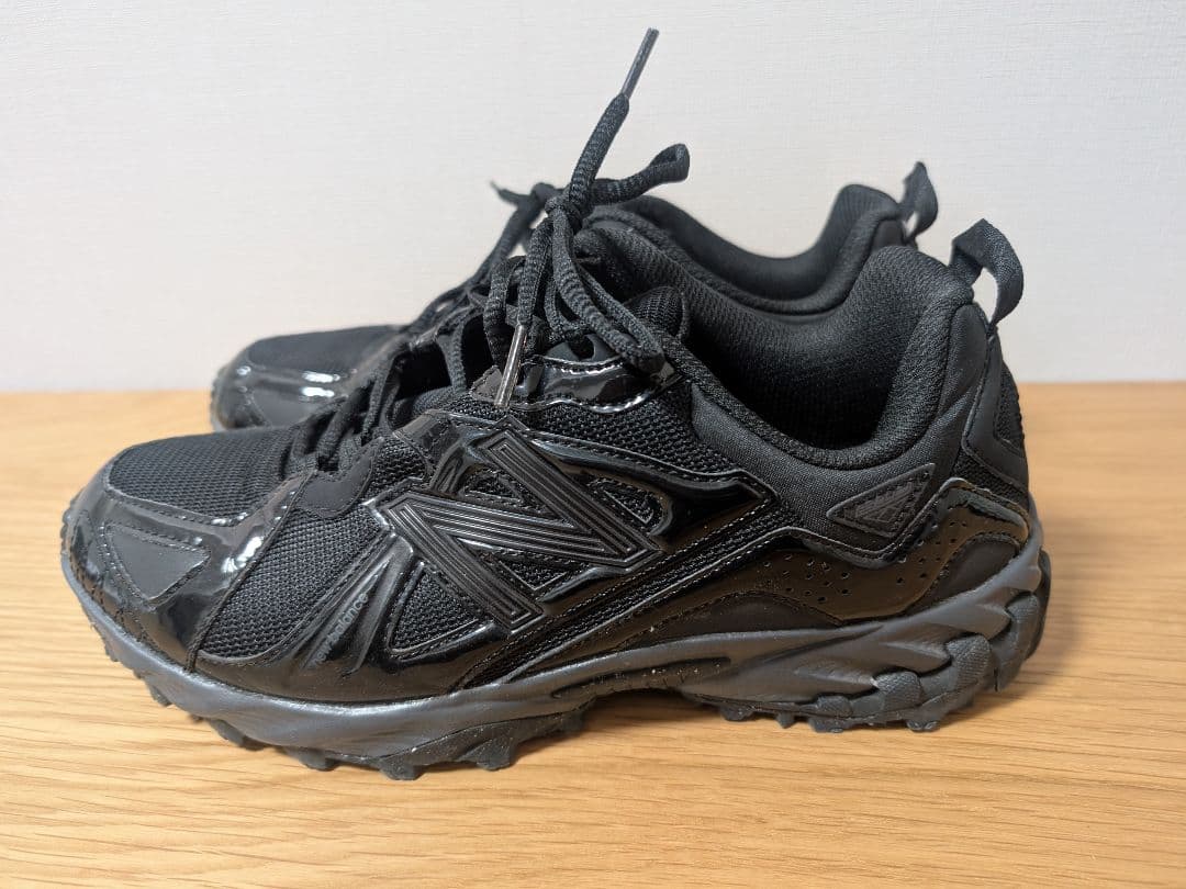 靴 New Balance ML610TU Black