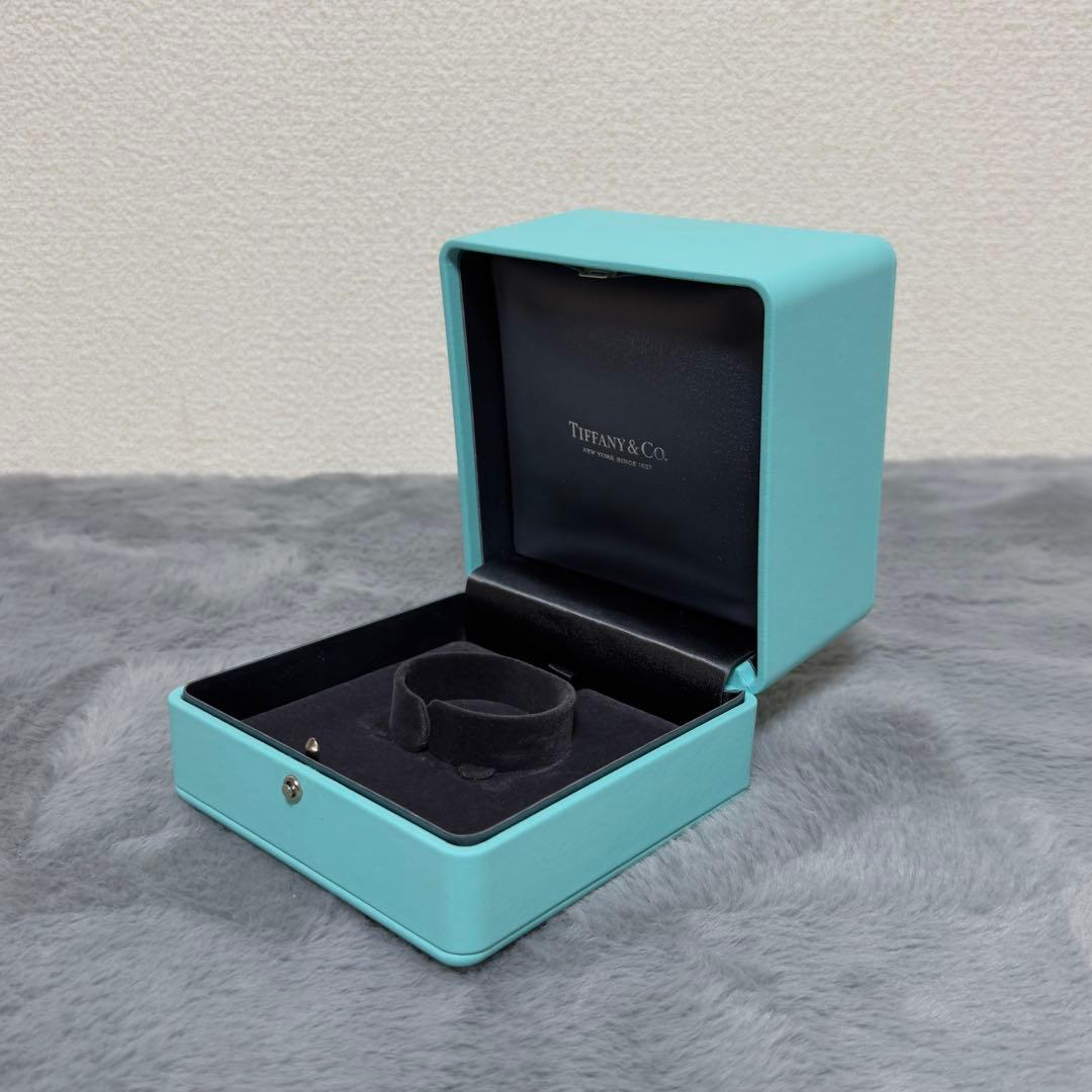 【極美品】ティファニー　バングルケース　空箱　現行品