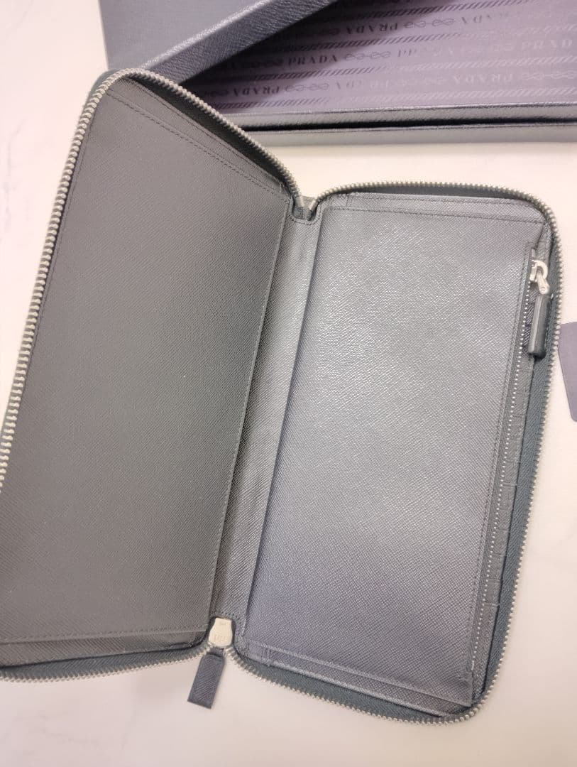 超美品☆PRADA プラダ ブラック レザー カード大容量ジッパー長財布収納多数