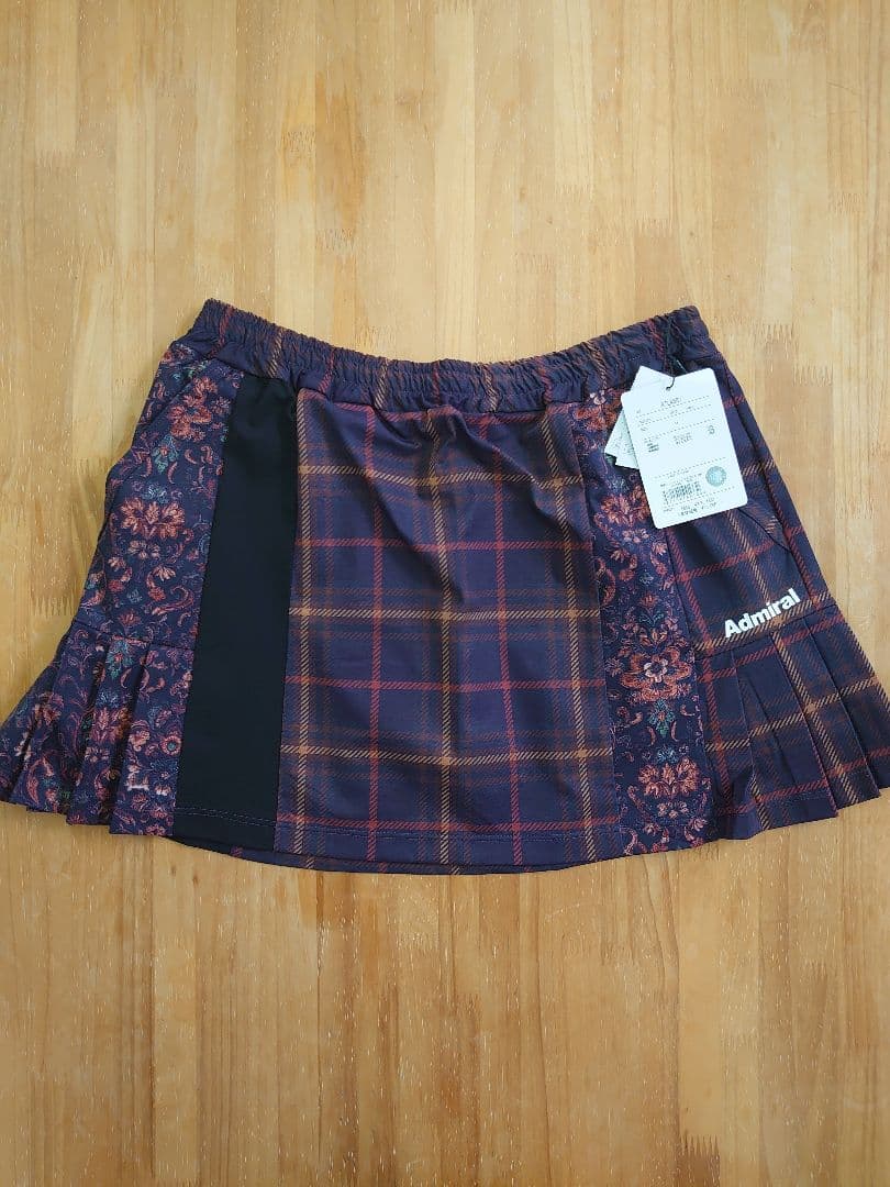 新品未使用　Admiral レディススコート　ATLA551 RED M