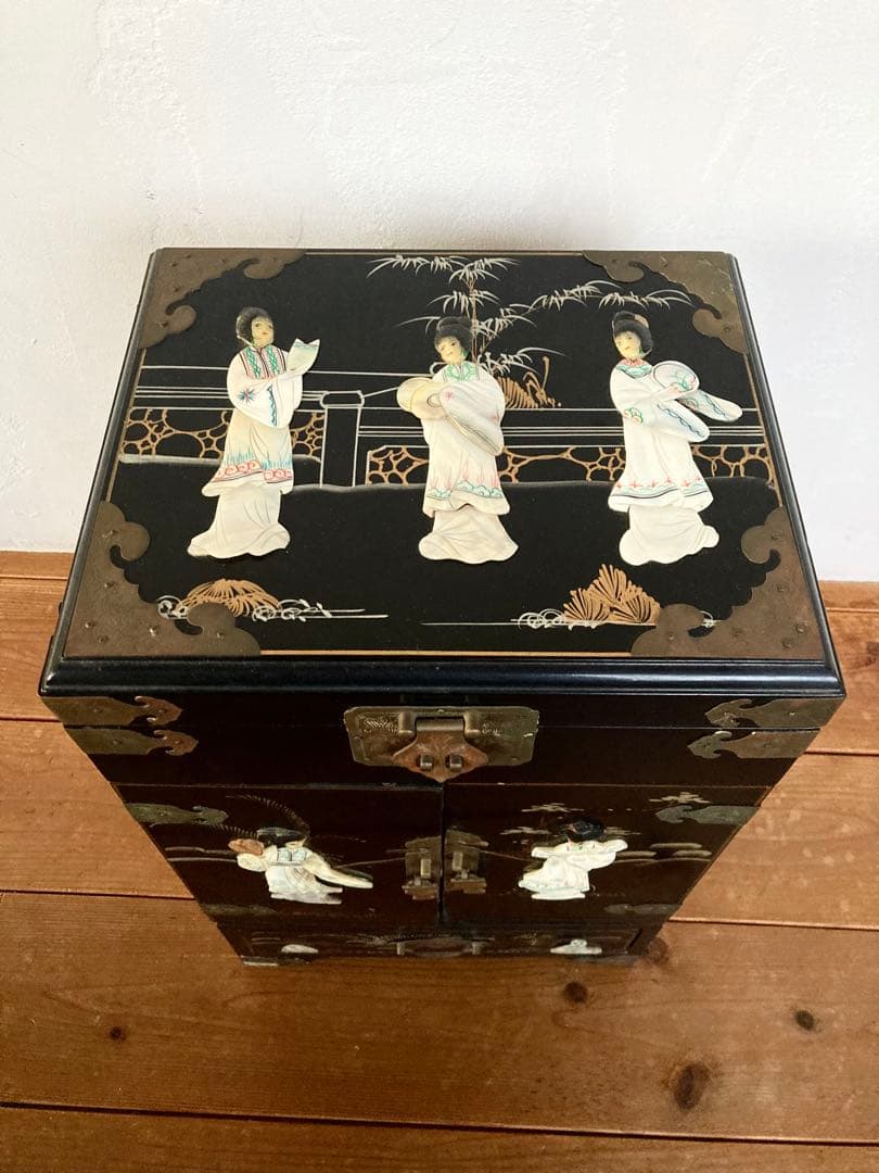 ビンテージ家具 螺鈿細工 観音扉 棚 ビンテージ インテリア螺鈿家具