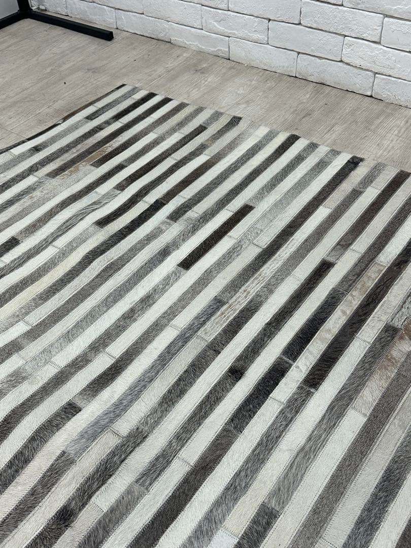 【東京都内23区配送無料】定価12万　カーペット　絨毯　ラグ　牛革　パッチワーク