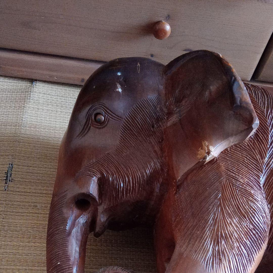 像の彫刻(木製)