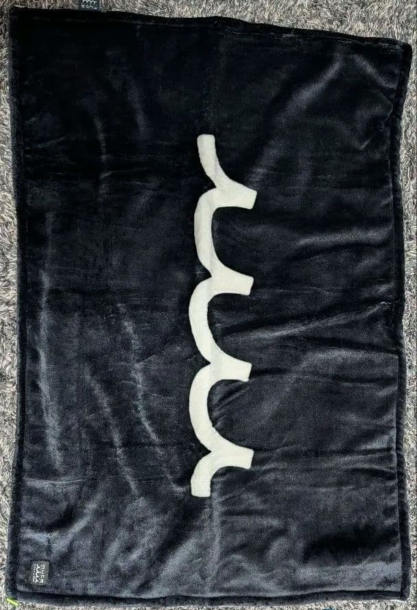 muta リバーシブル毛布 黒白