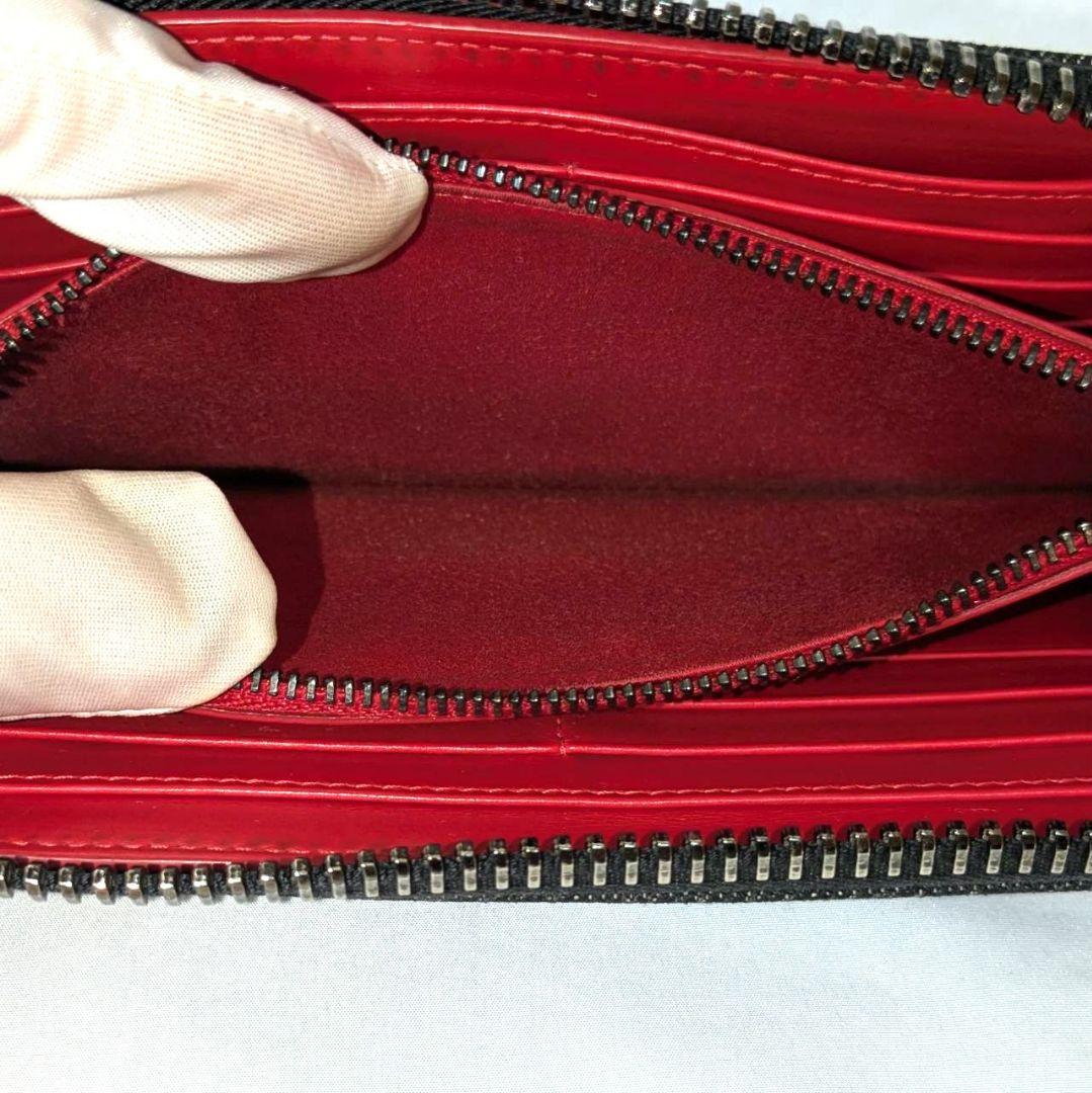 Christian Louboutin スタッズ パネレート ブラック 長財布