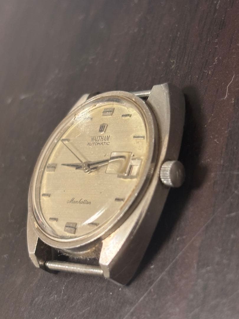 Waltham manhattan 自動巻き時計