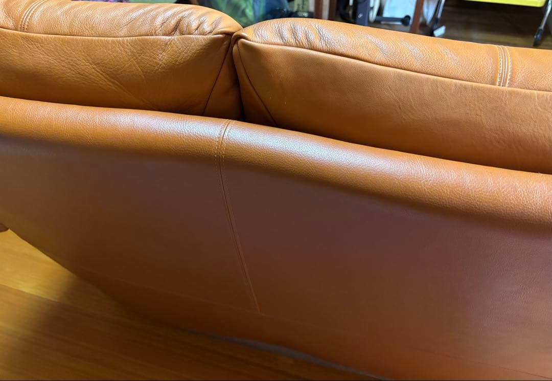 カリモク家具３人掛けソファー本革