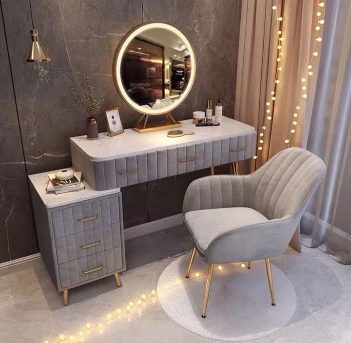 オシャレドレッサー　グレー　デスク引き出し3杯LEDミラー　椅子　棚4点セット