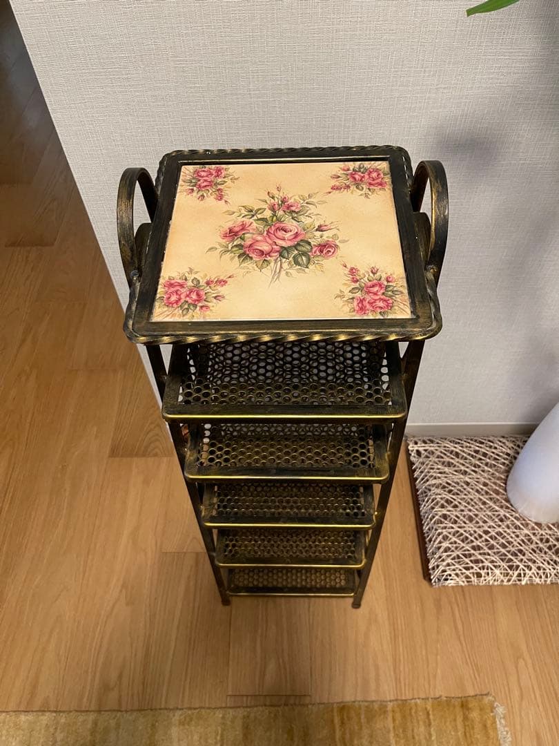 アイアン　シェルフ　アンティーク　装飾的