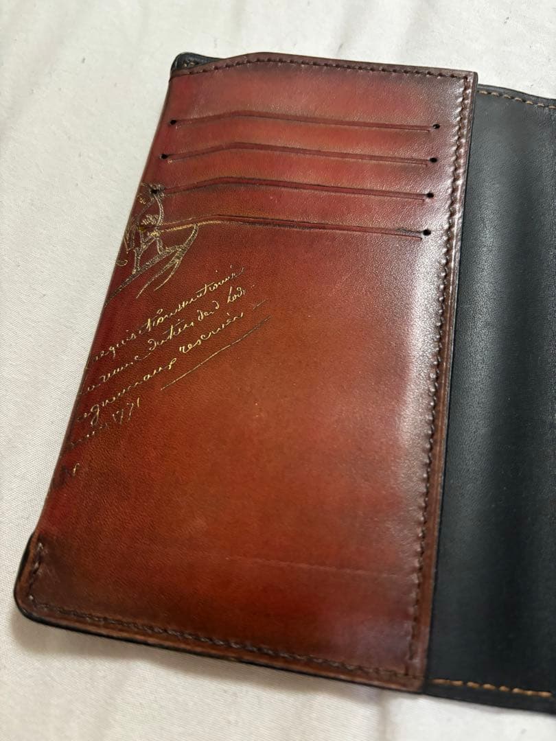 ベルルッティ パスポートケース