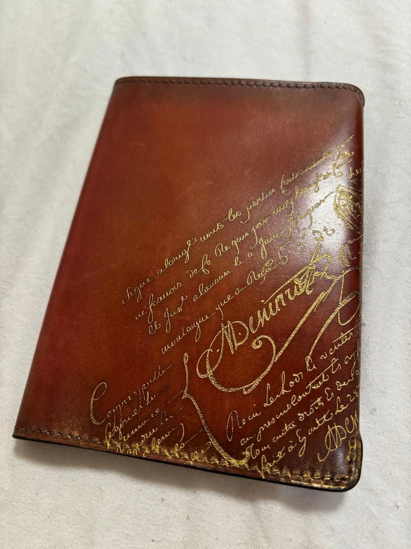 ベルルッティ パスポートケース