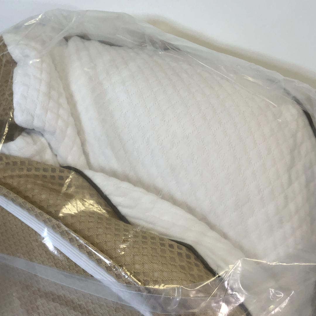 【未使用品】 GIGA MAKURA ギガ枕 ベージュ 枕 ピロー