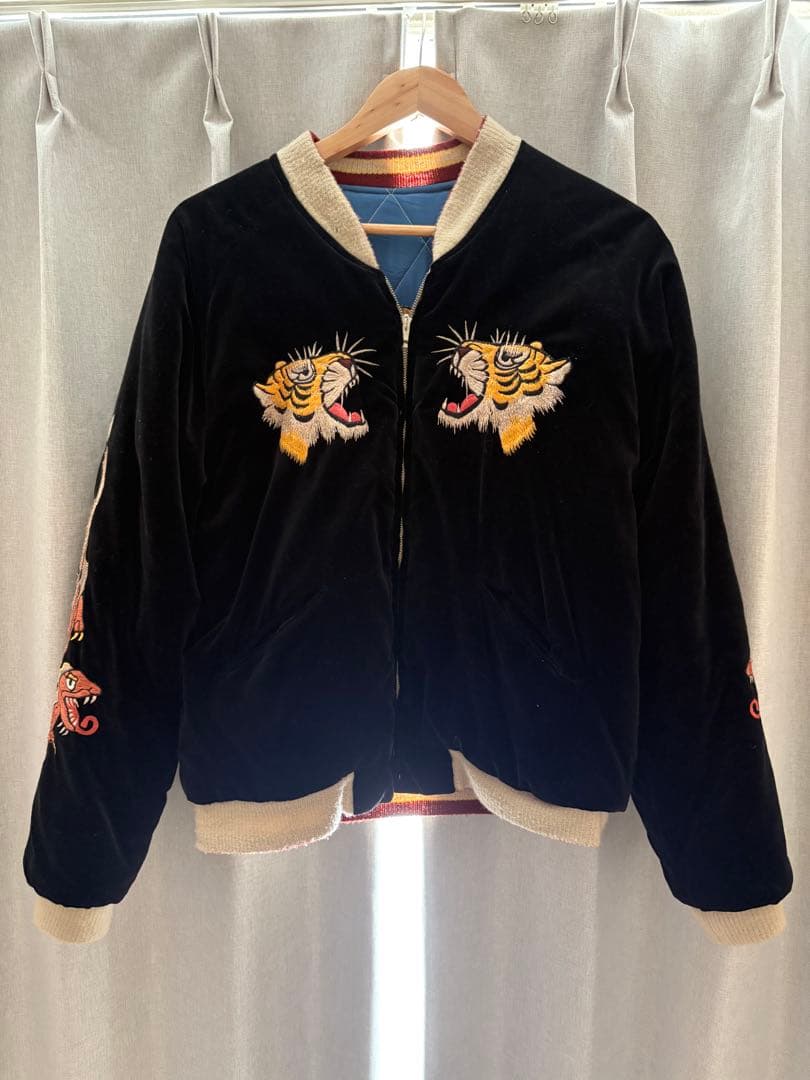 港商　中サイズ！沖縄刺繍スカジャン　東洋エンタープライズ
