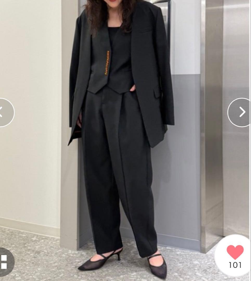 cis. スリーピース　スーツ　パンツスーツ