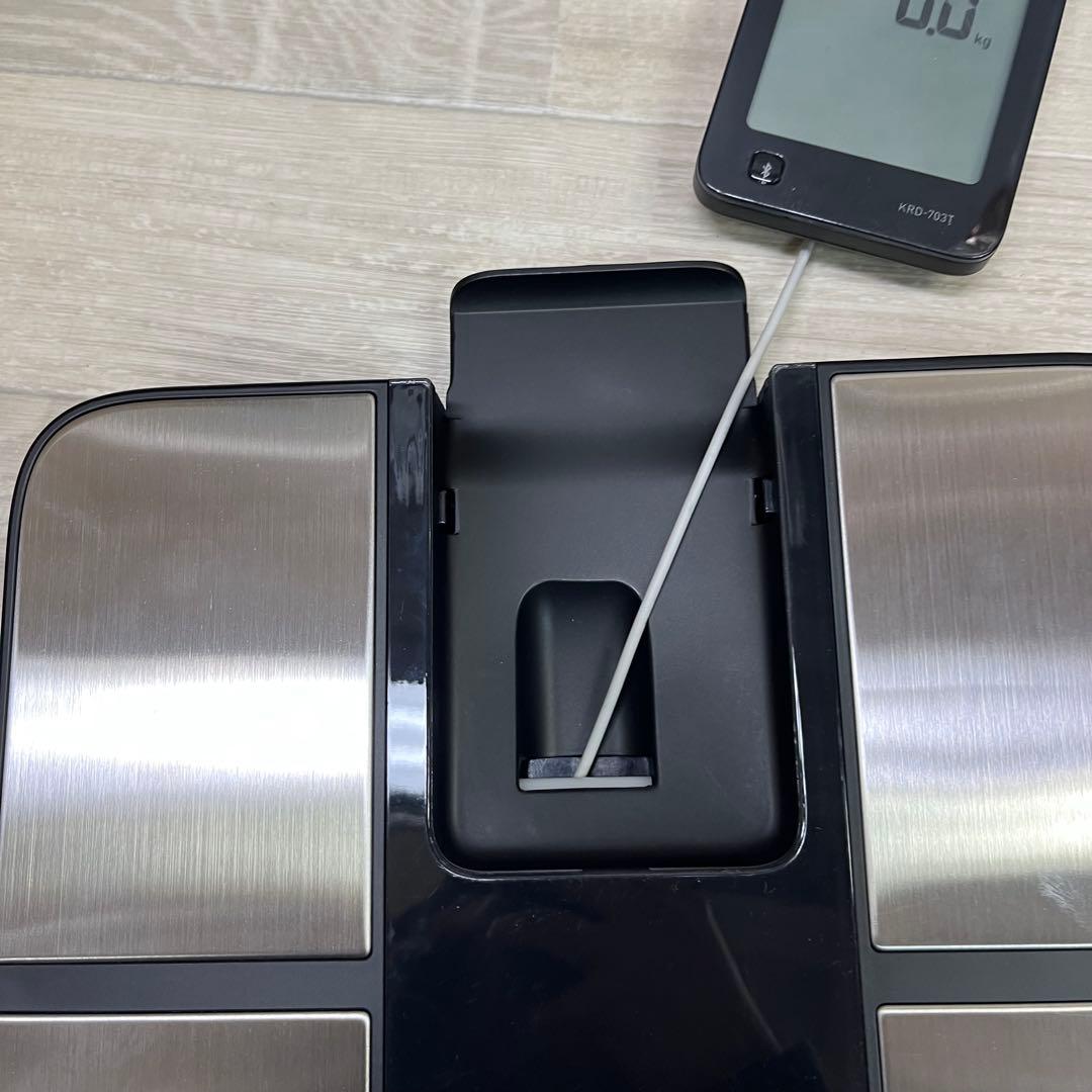 omron 体重体組成計 KRD-703T カラダスキャン