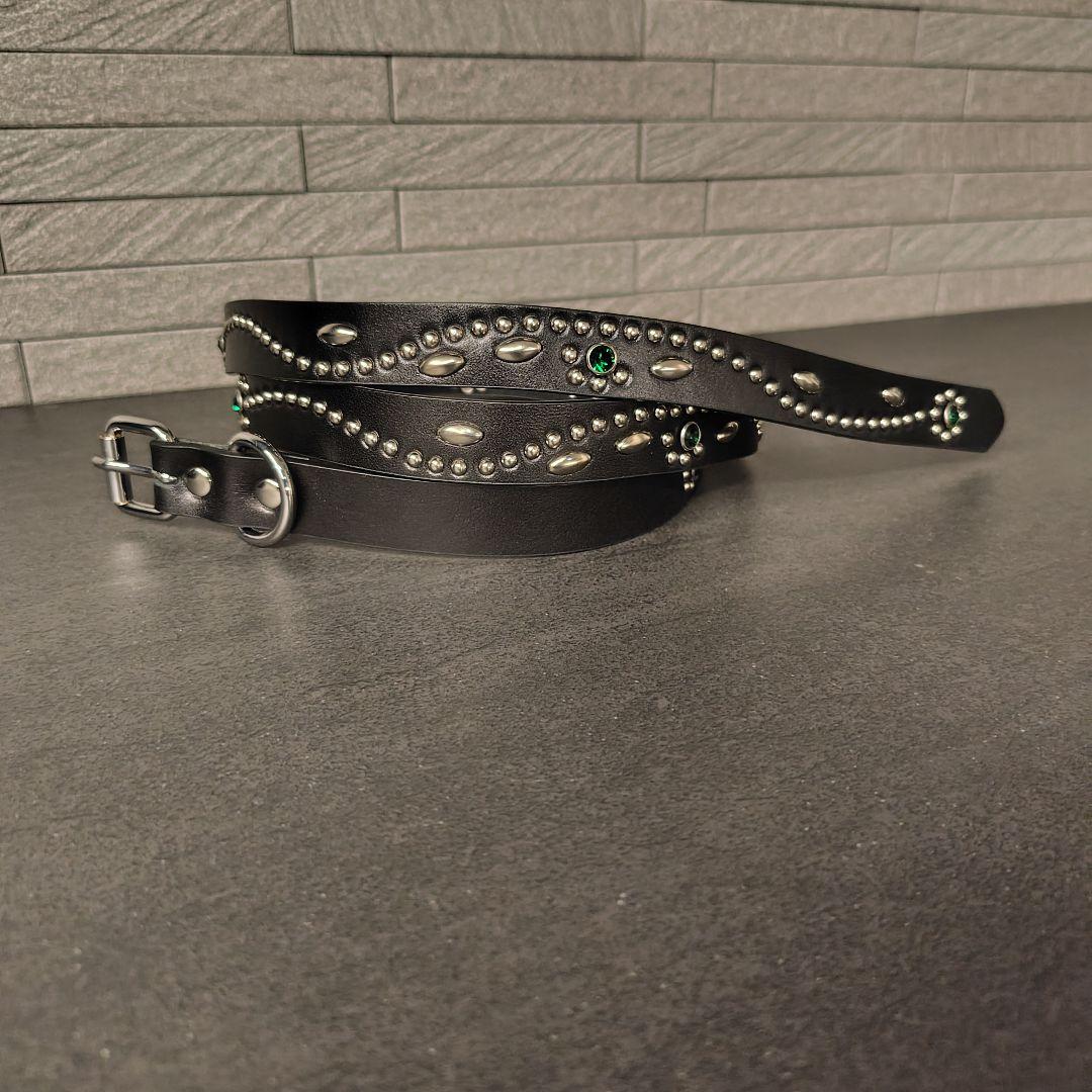 フラワー緑■本革レザーフルスタッズナローベルト☆グリーンエメラルドシルバー