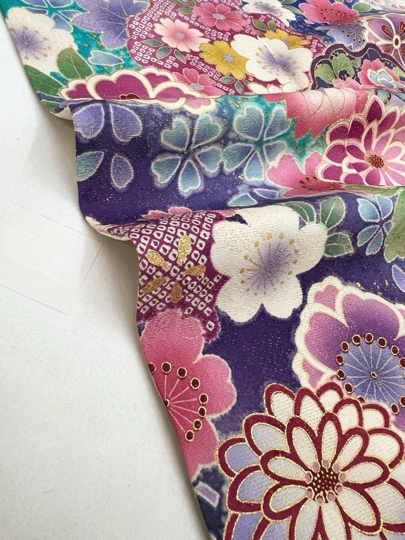 の*の様 正絹　成人式　振袖　豪華金通し地　訳あり品