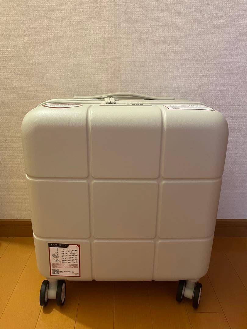 新品未使用　MAIMO 機内持ち込み可　Sサイズ　30L スーツケース