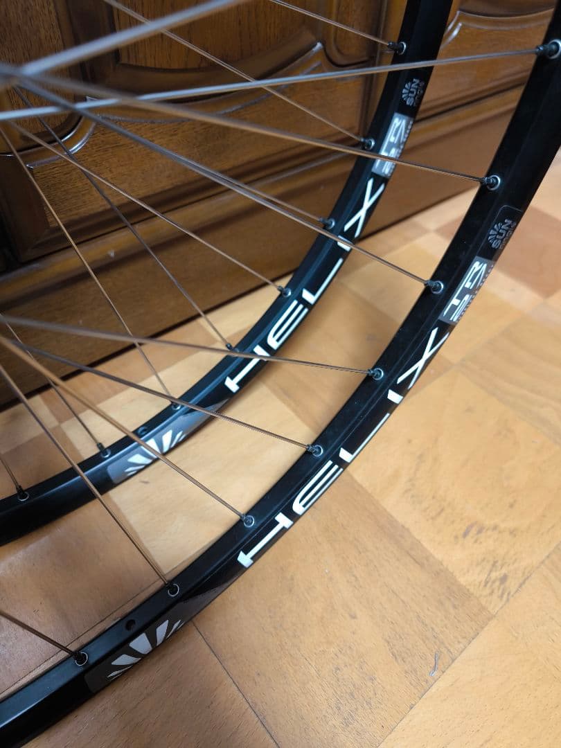 SUN Ringle Helix TR25 ホイールセット Novatecハブ