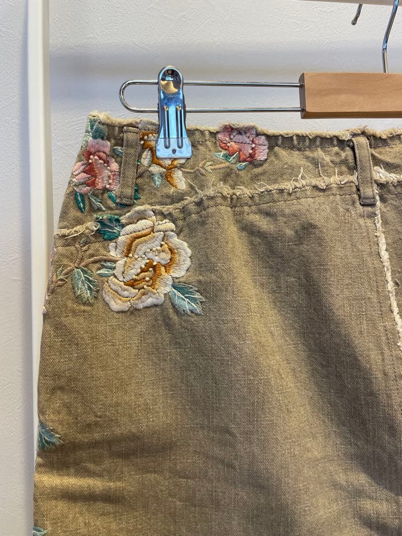 【希少】VIVIENNE TAM 花刺繍デニムスカート サイズ1 M