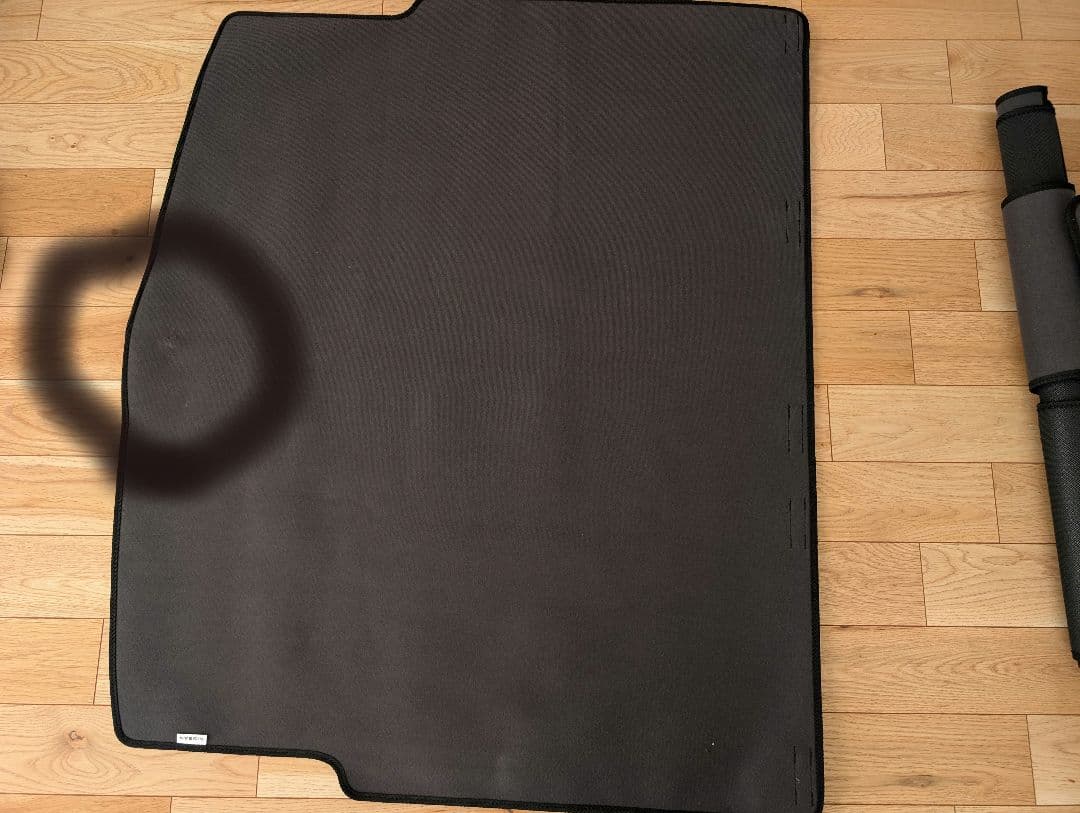 超メルカリ市開催限定エクストレイルT33 2列シート用ラゲッジマット　キズあり