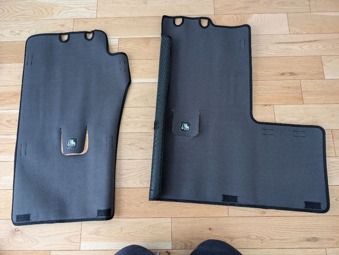 超メルカリ市開催限定エクストレイルT33 2列シート用ラゲッジマット　キズあり