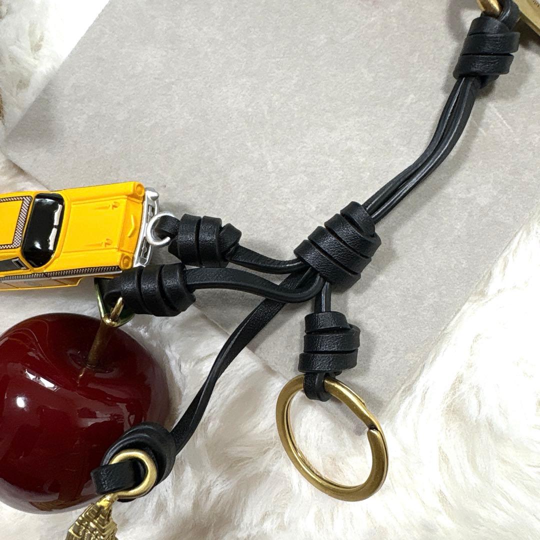 極美品 COACH コーチ スモール ニューヨーク りんご チャーム
