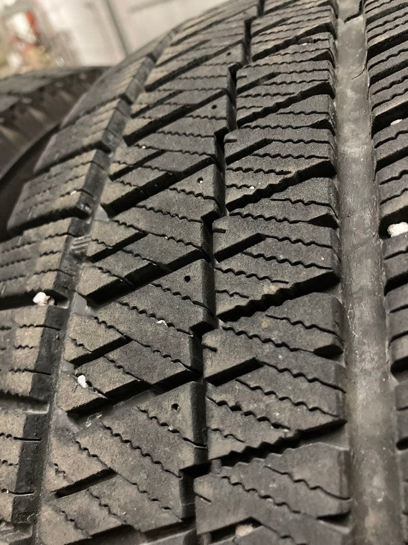 MOTTAGE 冬タイヤVRX2 215/55R16 4本セット①