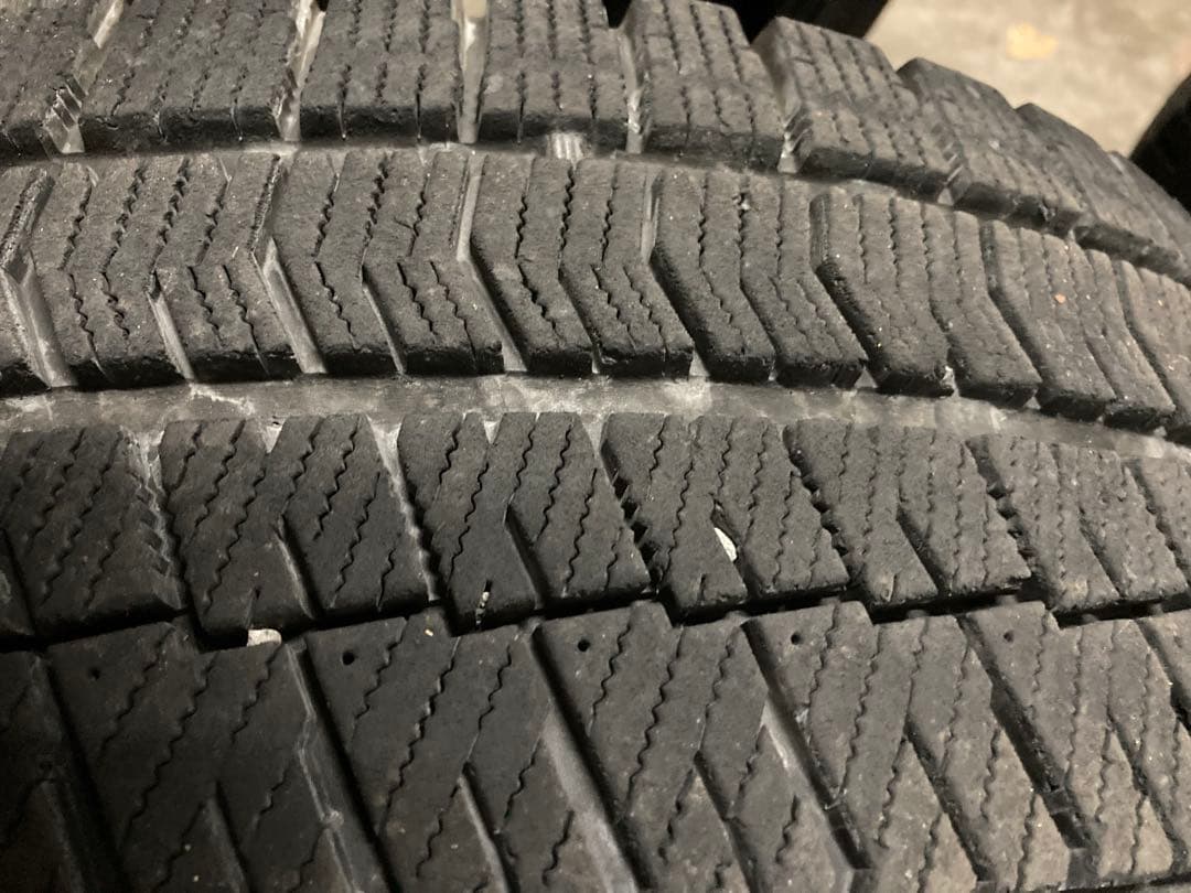 MOTTAGE 冬タイヤVRX2 215/55R16 4本セット①