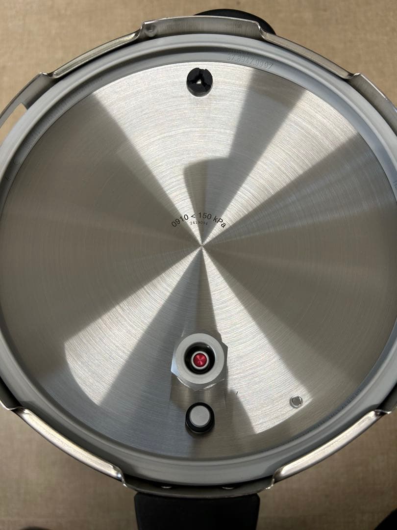 【新品未使用】WMF マークティッシュフェン　圧力鍋 6L