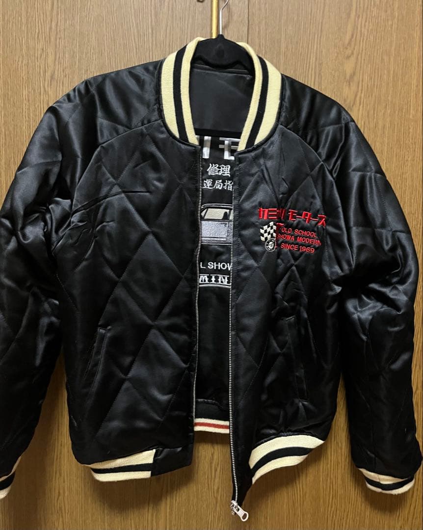 カミナリモータース　スカジャン