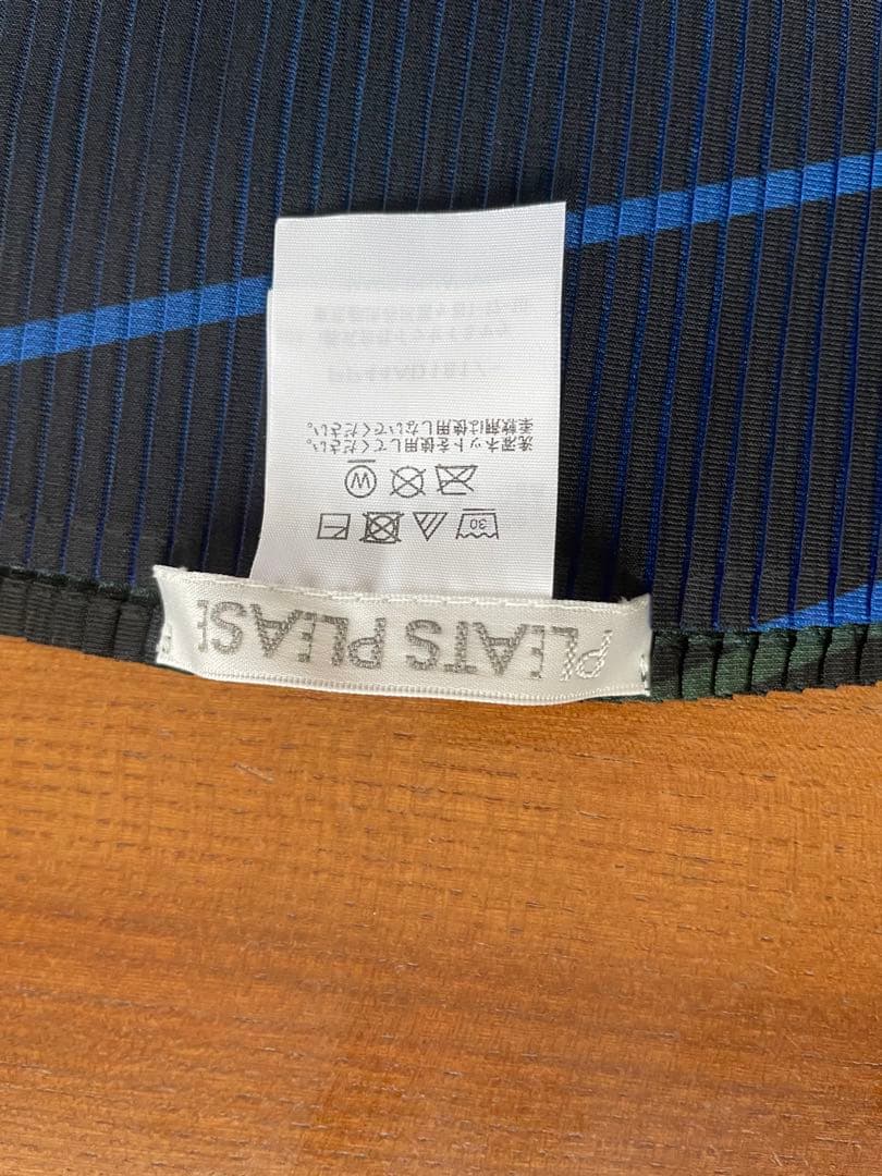 週末お値下げ　PLEATS PLEASE サークルスカーフ