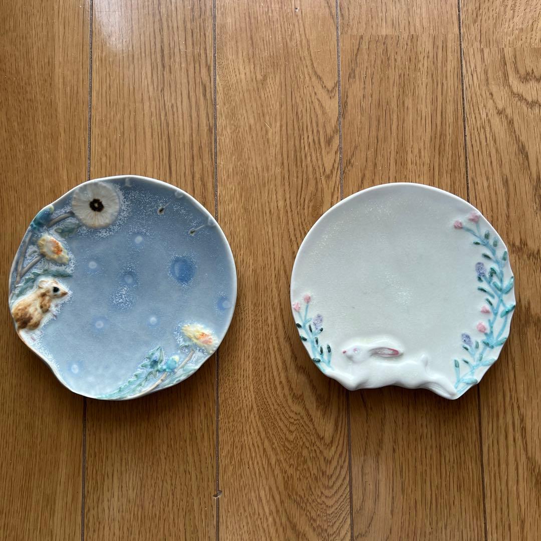 うつわやみたすさんの小皿２つ